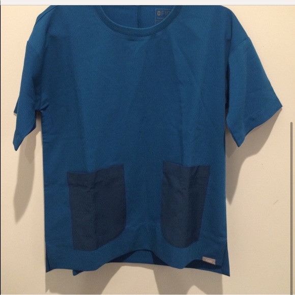 Figs Bene Crew Top - Picture 2 of 3